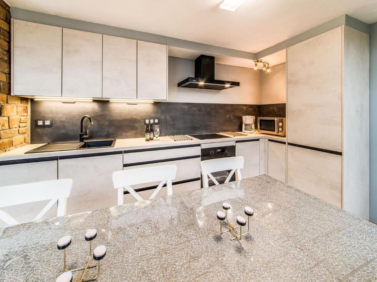 Modern Holiday Home In Lavacherie サント・オード エクステリア 写真